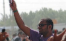 Middle East man uses digital Scriptures to reach Muslim men and women for Christ.